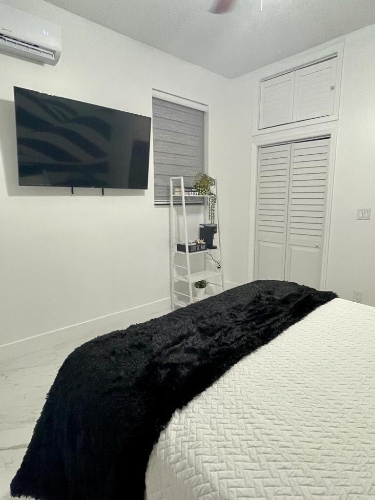 Cozy Studio, Prime Location, Remodeled, 1 Parking West Palm Beach Kültér fotó